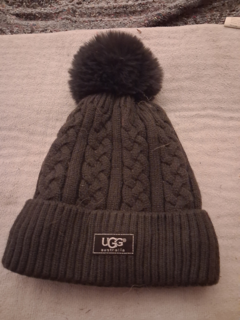 UGG Cable Knit Pom Beanie in Dark Grey . NWOT